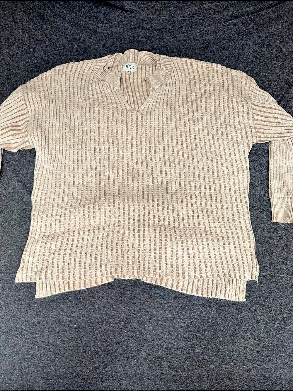 BKE Striped V-Neck Sweater in Pink & Brown Size Medium